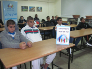 بالصور: درس محوسب مع الرئيس "بيرس" في المدرسة التكنولوجية بتل ابيب 